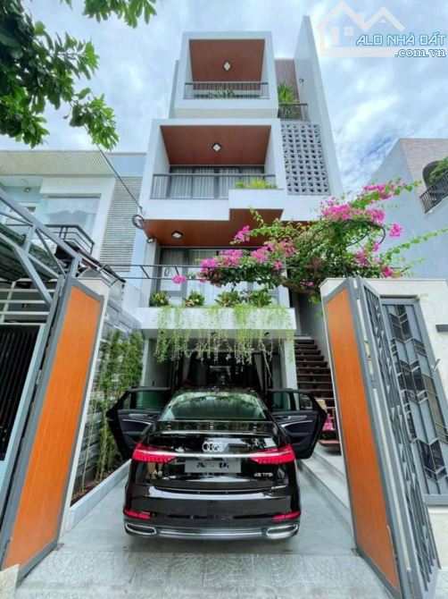 Bán Nhà Phố Huỳnh Thúc Kháng 67m² giá 21.9 tỷ - Kinh Doanh Sầm Uất!