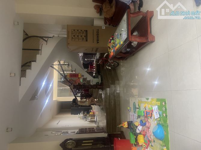 Nhà 2 Tầng + 1 Tum 120m² giá 5.75 tỷ - Khu An Ninh Hòa Xuân