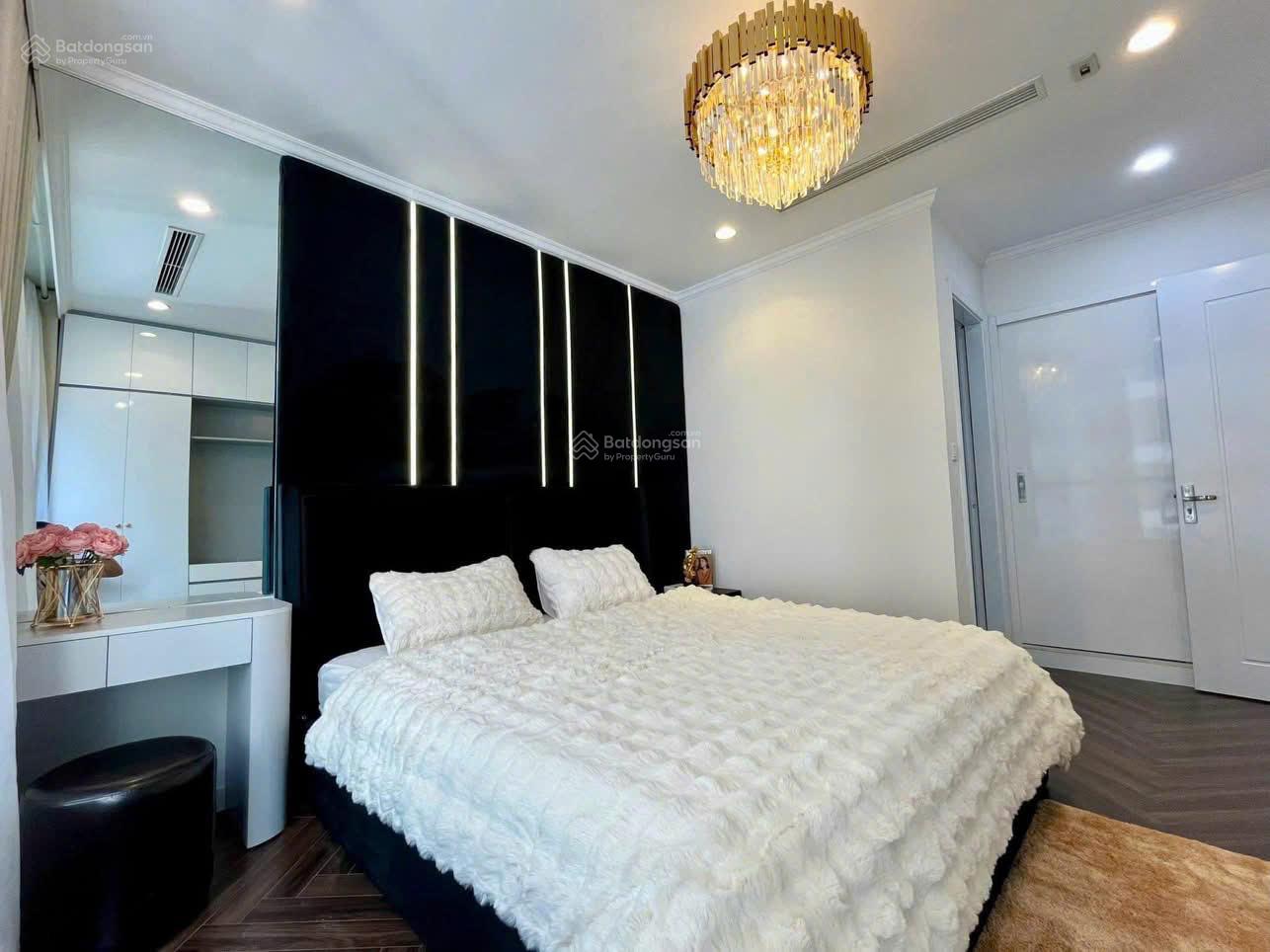 Căn hộ Star City Lê Văn Lương 108m² giá 7.2 tỷ - Không thể bỏ lỡ!