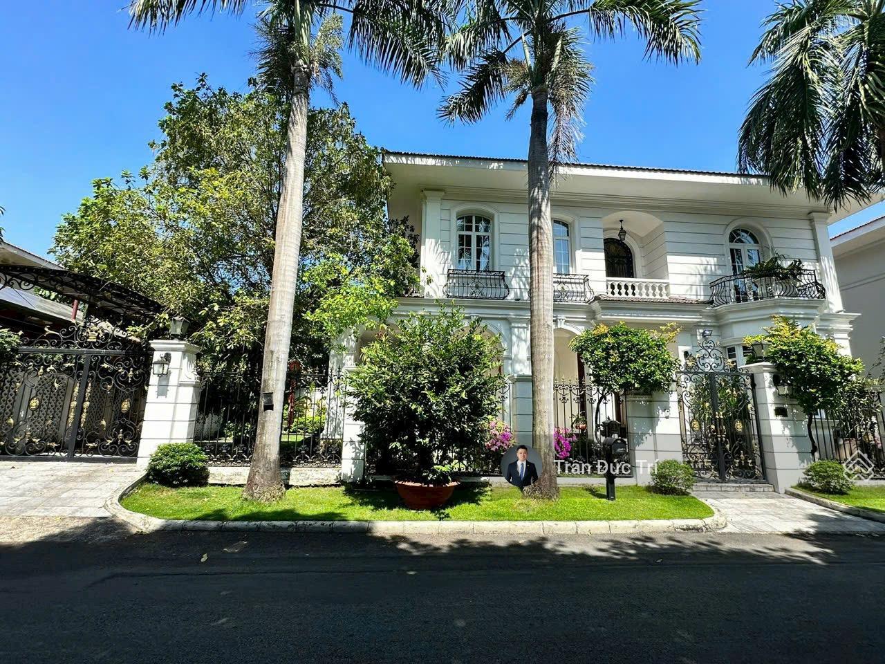 Cho thuê biệt thự 353m² giá 120 triệu - Không gian sống lý tưởng!