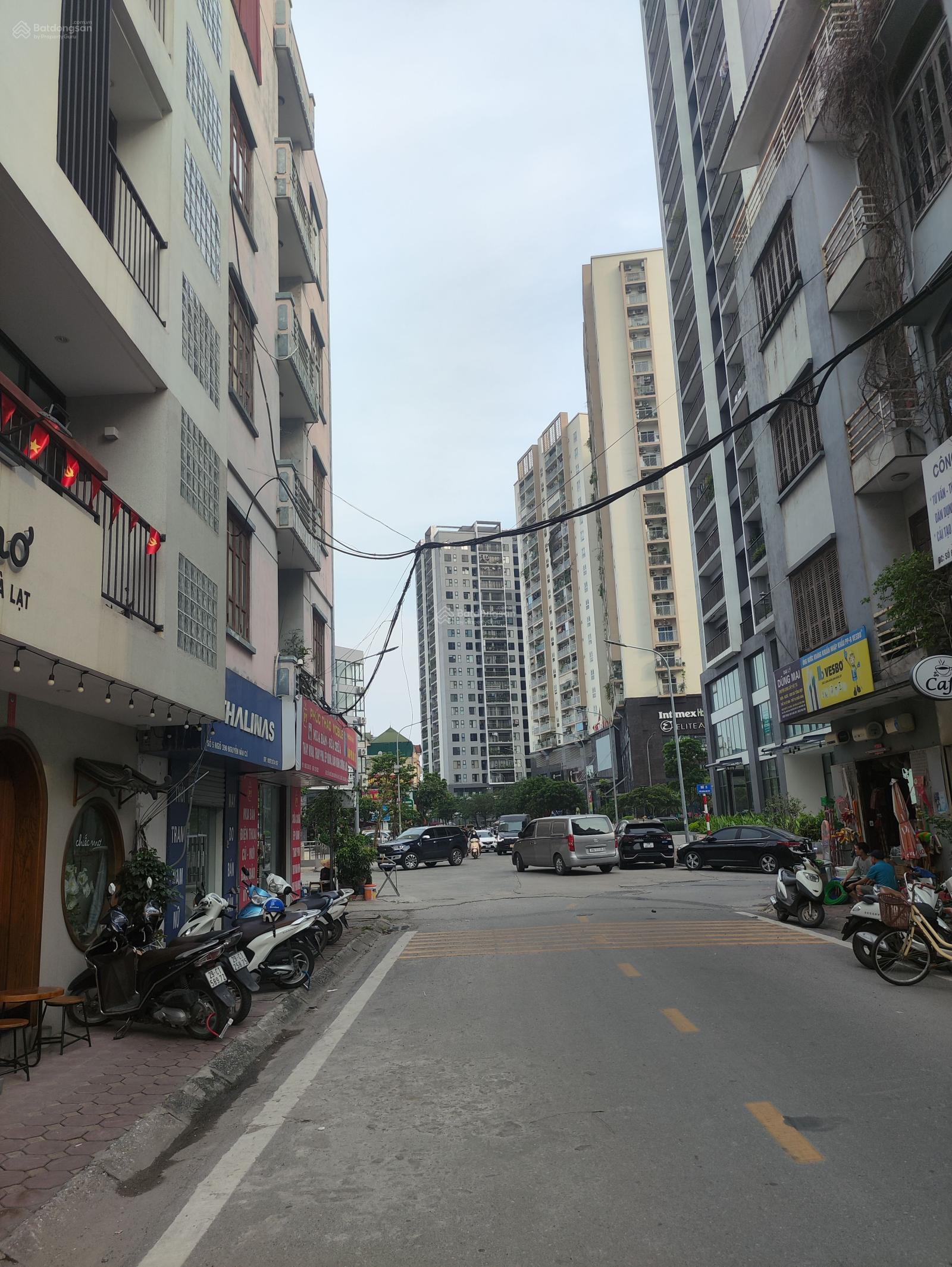 Nhà dân xây chắc chắn 70m² giá 14.5 tỷ - Vị trí đắc địa Long Biên