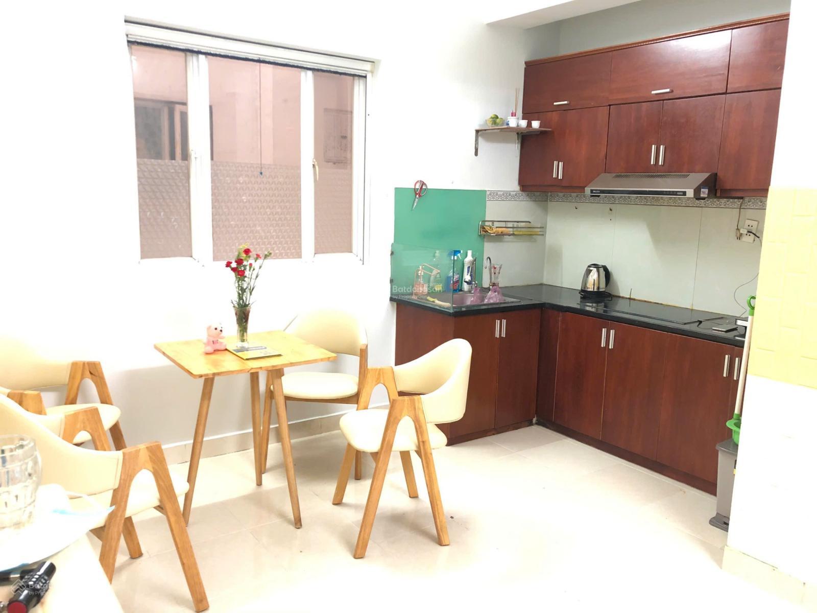 Căn hộ chung cư Nhất Lan 3 62m² giá 1.84 tỷ - Cơ hội hiếm có!