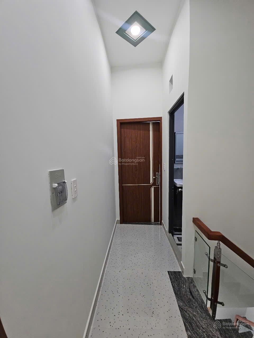 Nhà đẹp Âu Cơ 36m² giá 4.2 tỷ - Cơ hội hiếm có tại quận 11!