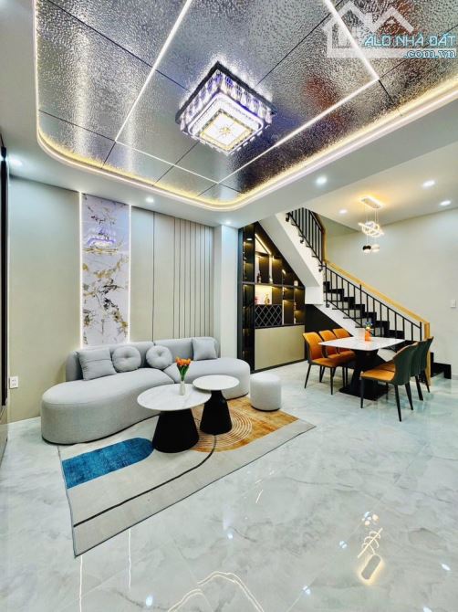 Nhà Bạch Đằng 65m² giá 2.32 tỷ - Cơ hội hiếm có tại Bình Thạnh!