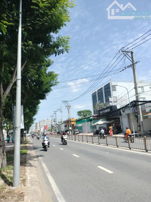 Bán nhà Mặt Tiền Nguyễn Thị Thập 416m² giá 80 tỷ - Cơ hội kinh doanh hiếm có!