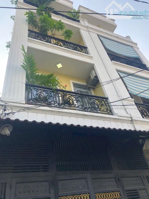 Nhà 4 tầng Lê Văn Quới 185m² giá 6.6 tỷ - Cơ hội đầu tư tuyệt vời!