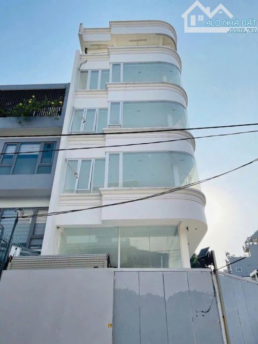 Nhà mặt tiền 93 Hòa Hưng 143m² giá 140 triệu - Cơ hội tốt cho doanh nghiệp!