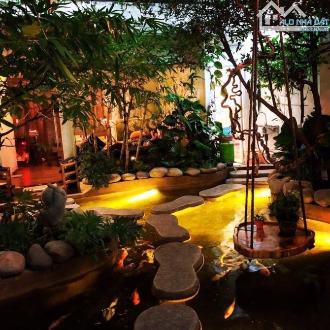 Biệt thự sân vườn cho thuê 150m² mặt tiền Nguyễn Trọng Tuyển - Cơ hội vàng!