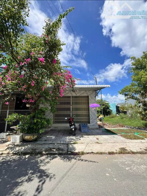 Nhà kiên cố 114m² giá 810 triệu - Cơ hội sở hữu tuyệt vời!