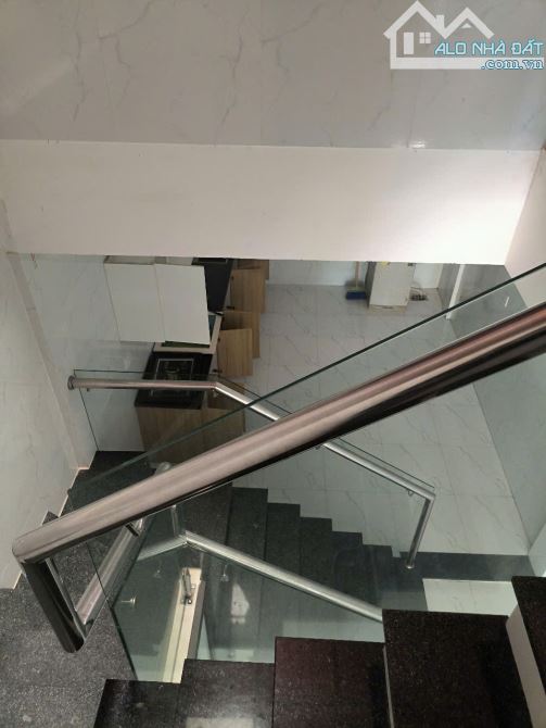 Nhà mặt tiền Đào Duy Anh 120m² giá 6 triệu - Cơ hội hiếm có!