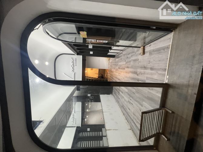 Nhà Mặt Tiền Lê Văn Sỹ 34m² chỉ 16.9 triệu - Cơ hội vàng kinh doanh