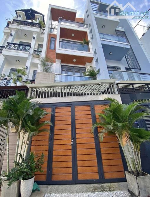 Nhà Phường 11 Quận 5 71.4m² giá 4.58 tỷ - Cơ hội đầu tư hấp dẫn!