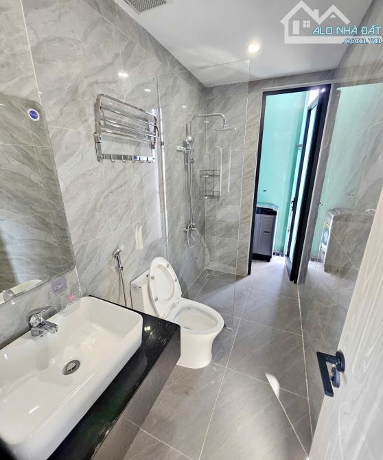 Bán Tòa Căn Hộ Mới Tinh Đường An Thượng 21 - Doanh Thu Ổn Định 100 Triệu