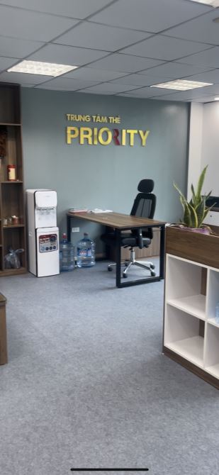 Văn phòng cho thuê 60m² mặt phố Nguyễn Khánh Toàn - Cầu Giấy, cơ hội hiếm có!