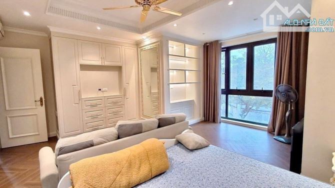 Nhà phố đẹp 66m² giá 12.5 tỷ tại Hoa Bằng - Cơ hội đầu tư hấp dẫn!