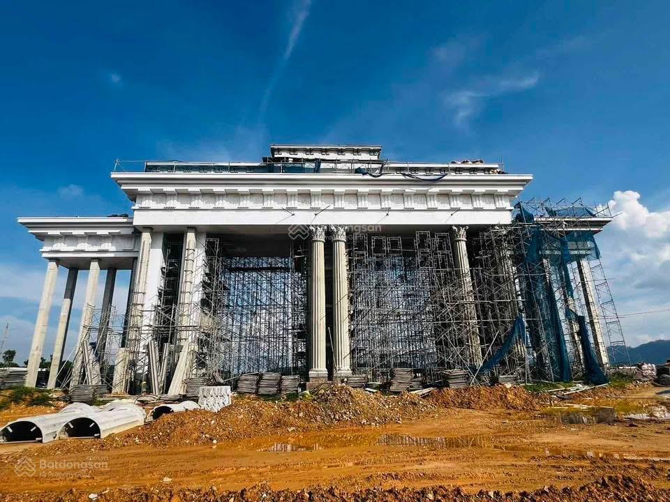 Shophouse & Liền kề đẹp tại Danko Center 108m² giá 2.5 tỷ - Cơ hội đầu tư hấp dẫn!