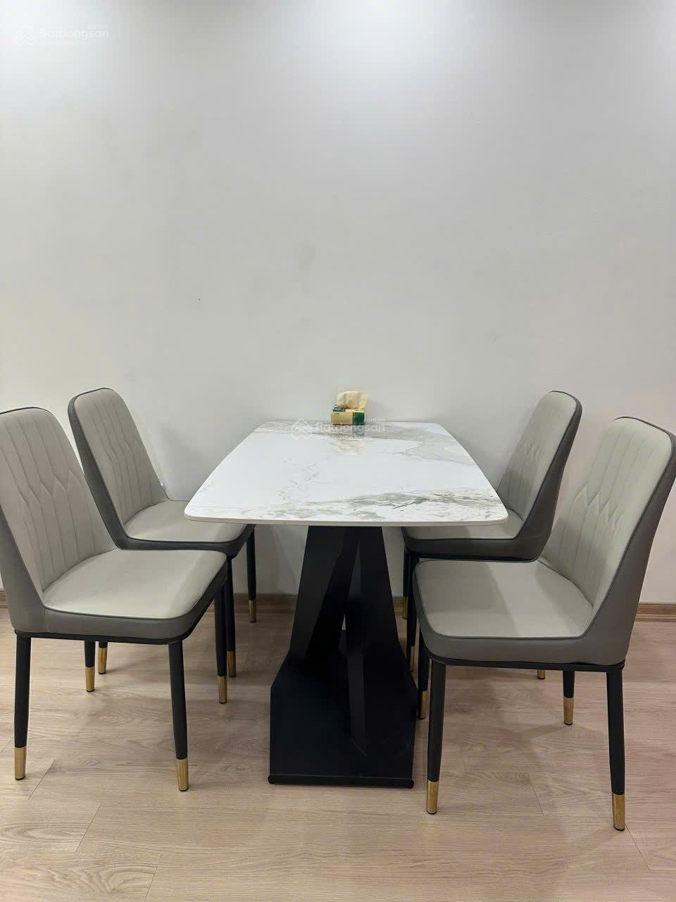 Căn hộ chung cư Newtatco Vĩnh Phúc 75m² giá 5.55 tỷ - Nhà đẹp, đầy đủ nội thất!