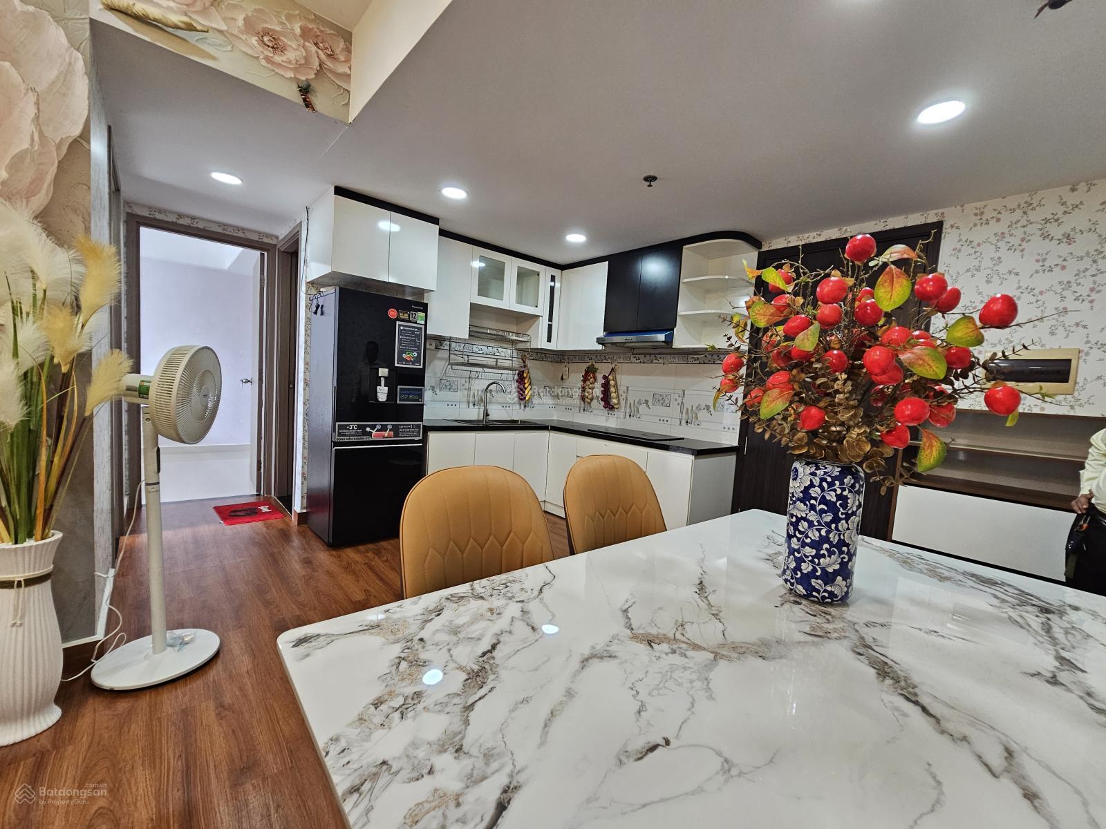 Căn hộ Hoàng Quốc Việt 52m² giá 2.68 tỷ - Cơ hội đầu tư hấp dẫn!