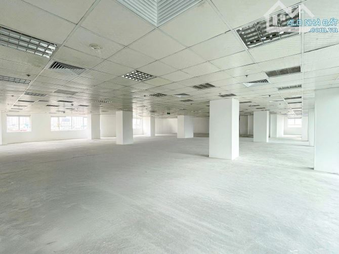 Cho thuê sàn VP, MBKD tòa CTM 139 Cầu Giấy 1000m² - Cơ hội hiếm có!