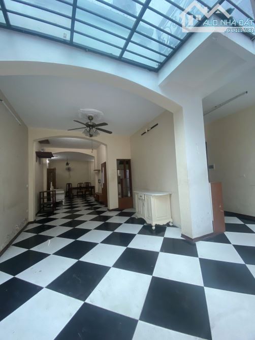 Cho thuê nhà ngõ 106 Hoàng Quốc Việt 80m² giá 20 triệu - Cơ hội hiếm có!