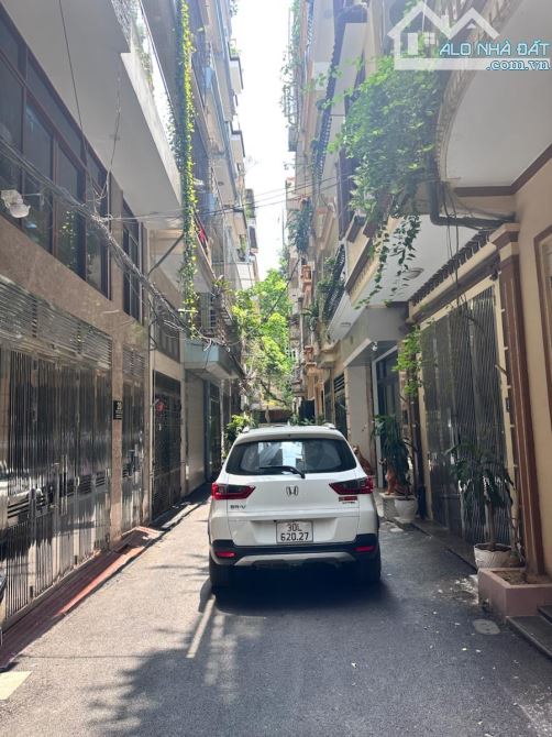 Bán Nhà Phố Hoàng Quốc Việt 60m² giá 21.6 tỷ - Cơ hội hiếm có!