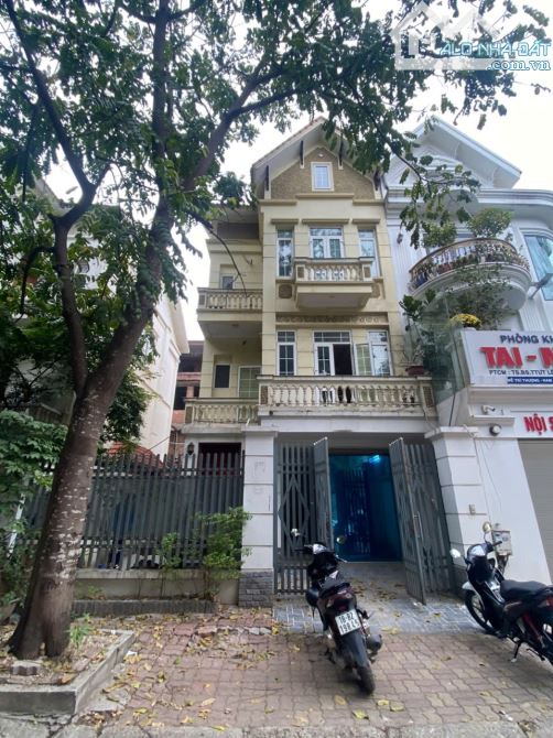 Biệt thự cho thuê Mễ Trì Thượng 130m² - Cơ hội hiếm có!