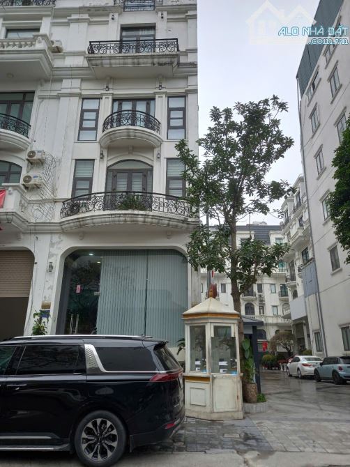 Cho thuê nhà 110m² phố Dịch Vọng Hậu 70 triệu - Cơ hội hiếm có!