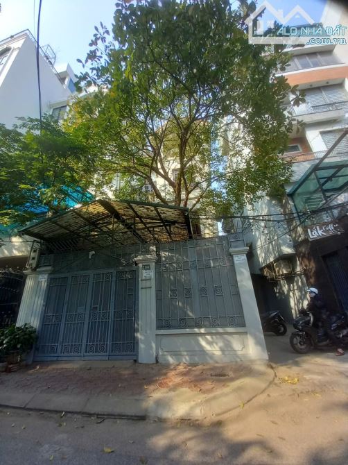 Biệt Thự Hoàng Quốc Việt 120m² giá 50 triệu - Cơ hội cho thuê hiếm có!