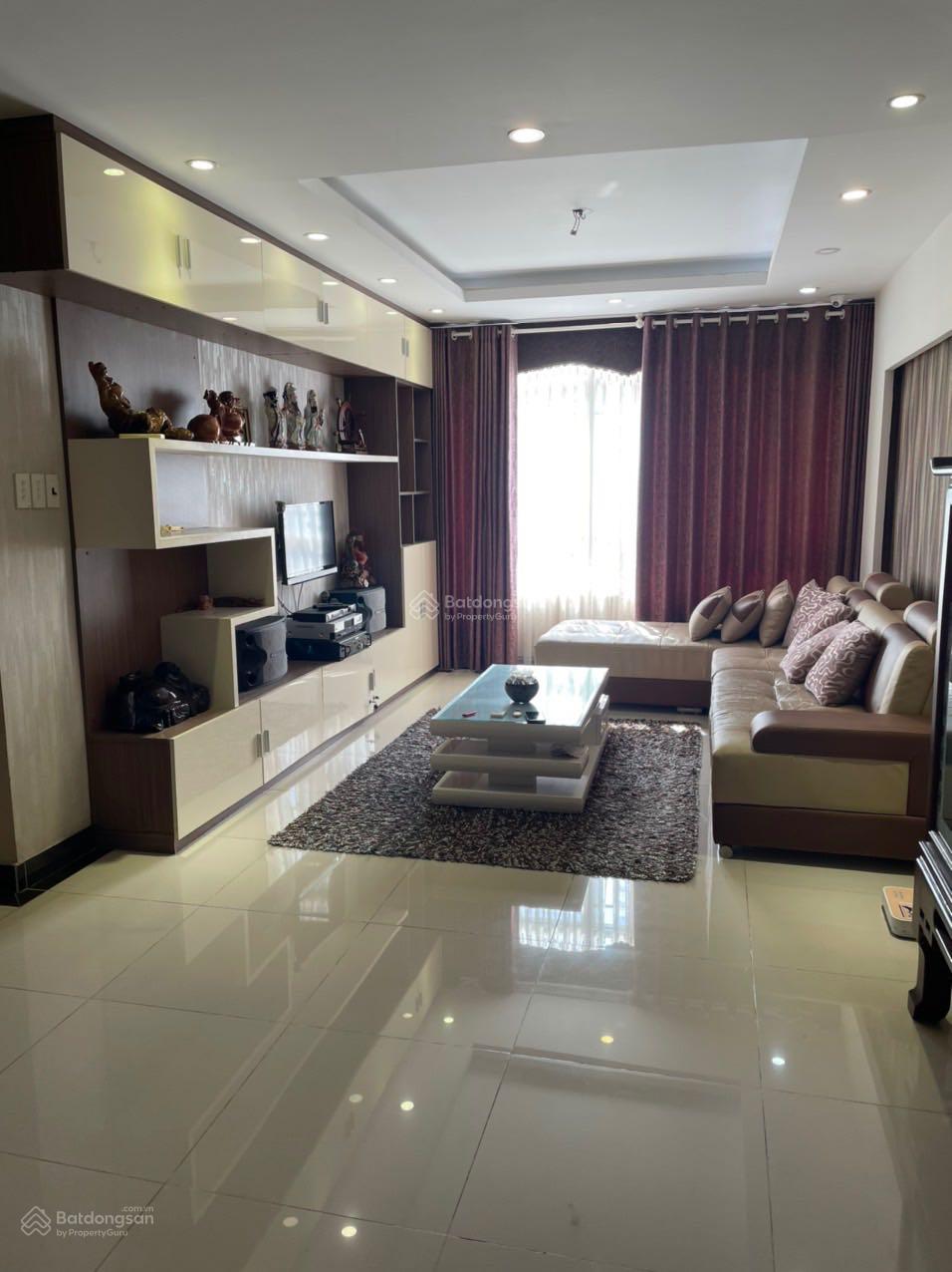 Căn hộ Giai Việt 150m² giá 5.5 tỷ - Sổ hồng lâu dài, view đẹp!