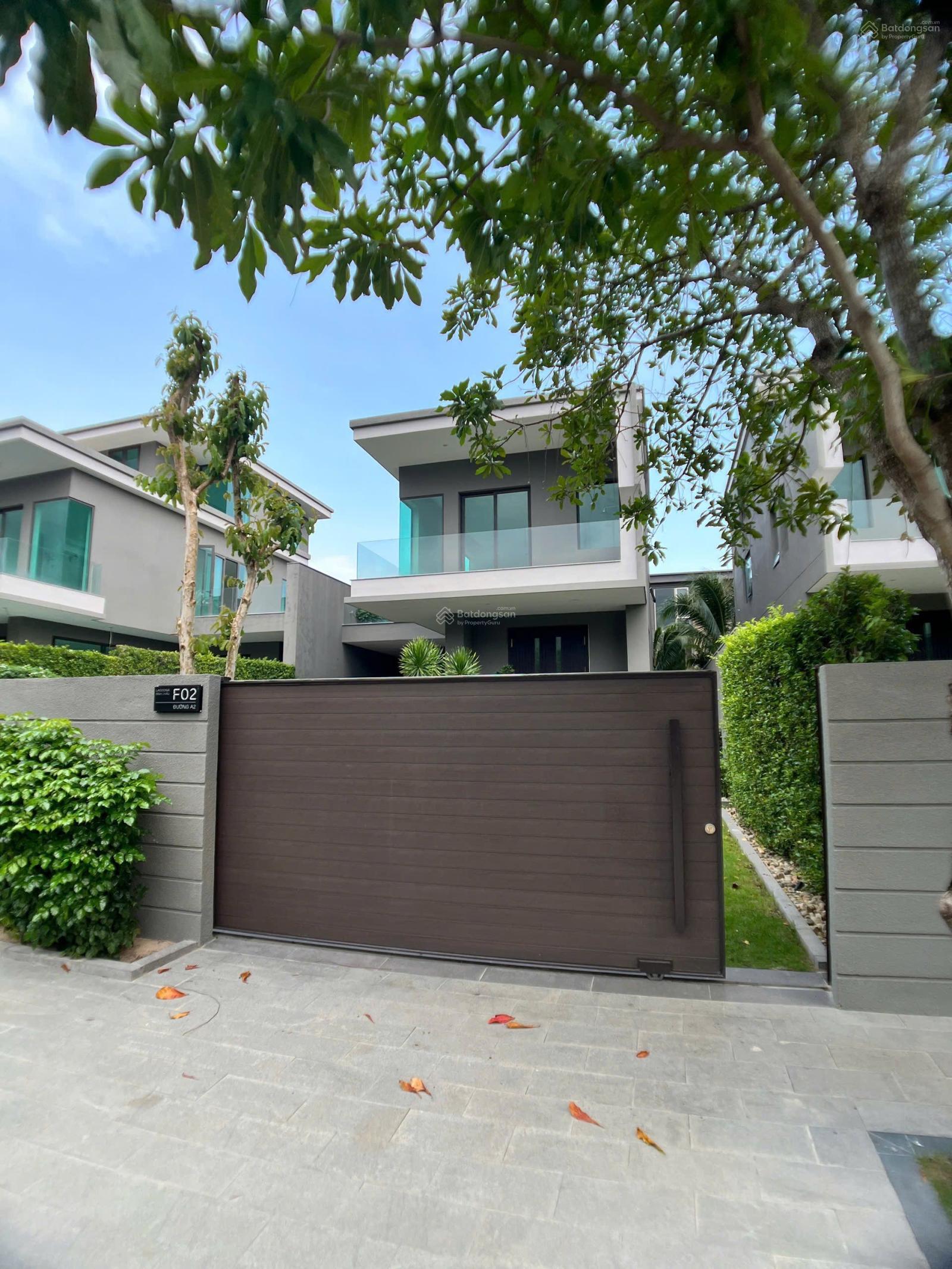 Bán villa đơn lập nghỉ dưỡng 360m² Hồ Tràm giá 25.9 tỷ - Cơ hội hiếm có!