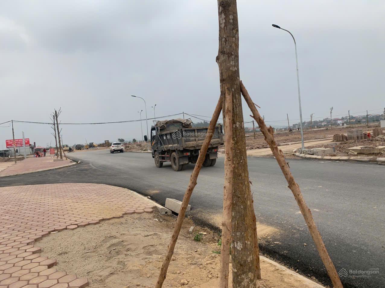 Bán đất khu đô thị Nam Tiến 90m² - Giá 2.5 tỷ - Cơ hội đầu tư hấp dẫn!