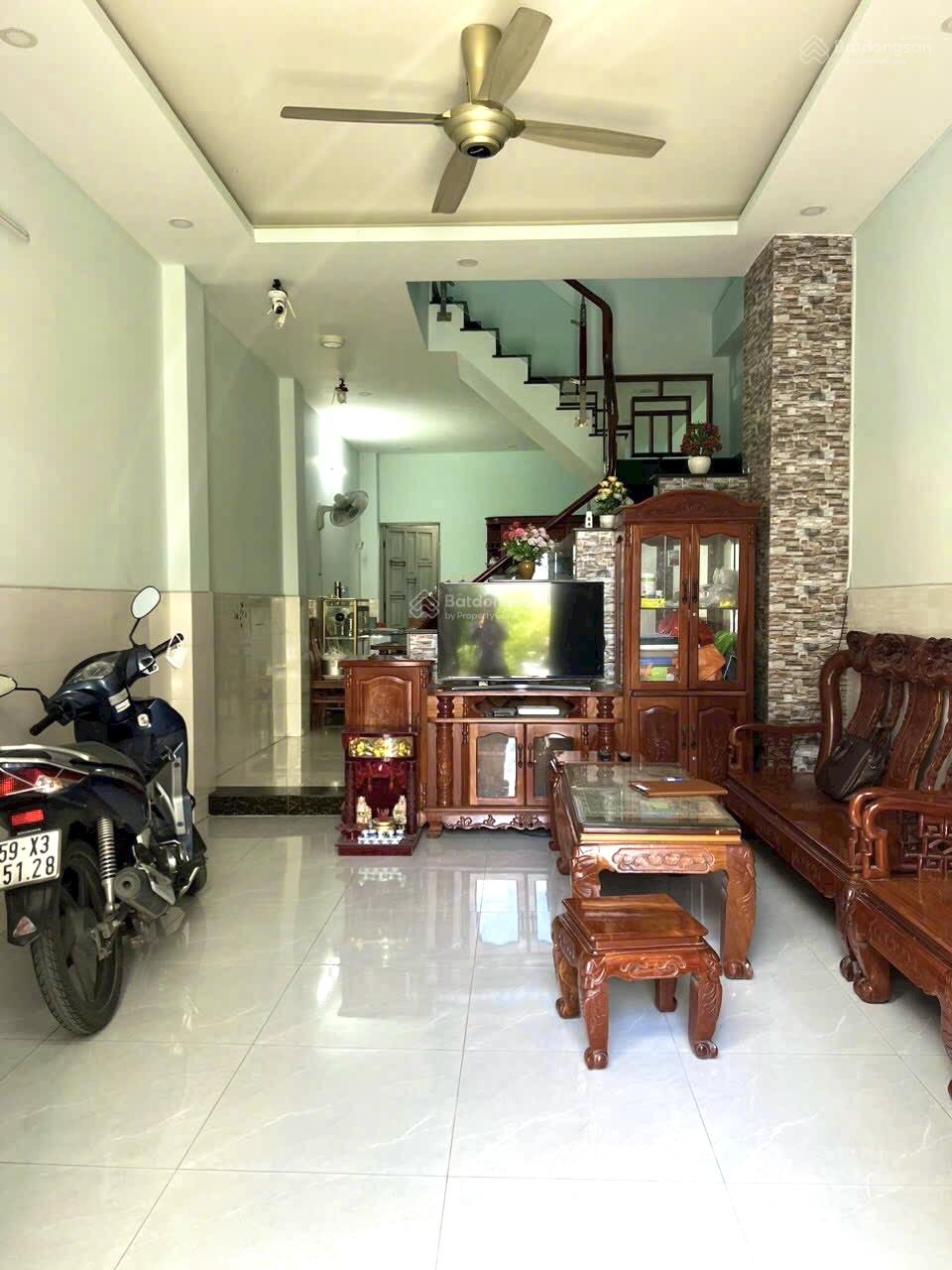 Nhà 3 tầng 51m² giá 4.5 tỷ - Ngay chợ Đầu Mối Thủ Đức