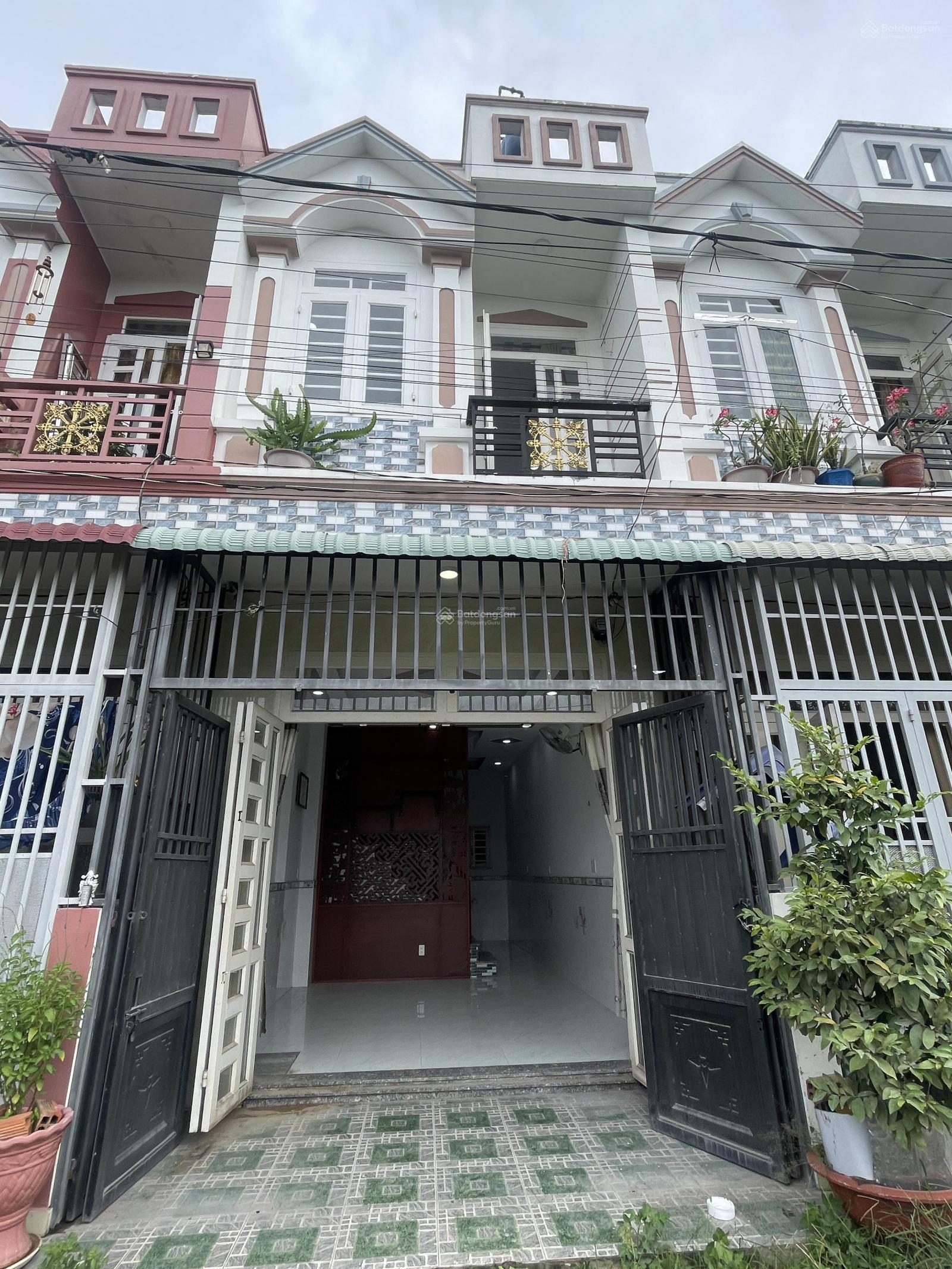 Nhà Trệt Lầu 40m² giá 1.2 tỷ tại Hóc Môn - Cơ hội hiếm có!