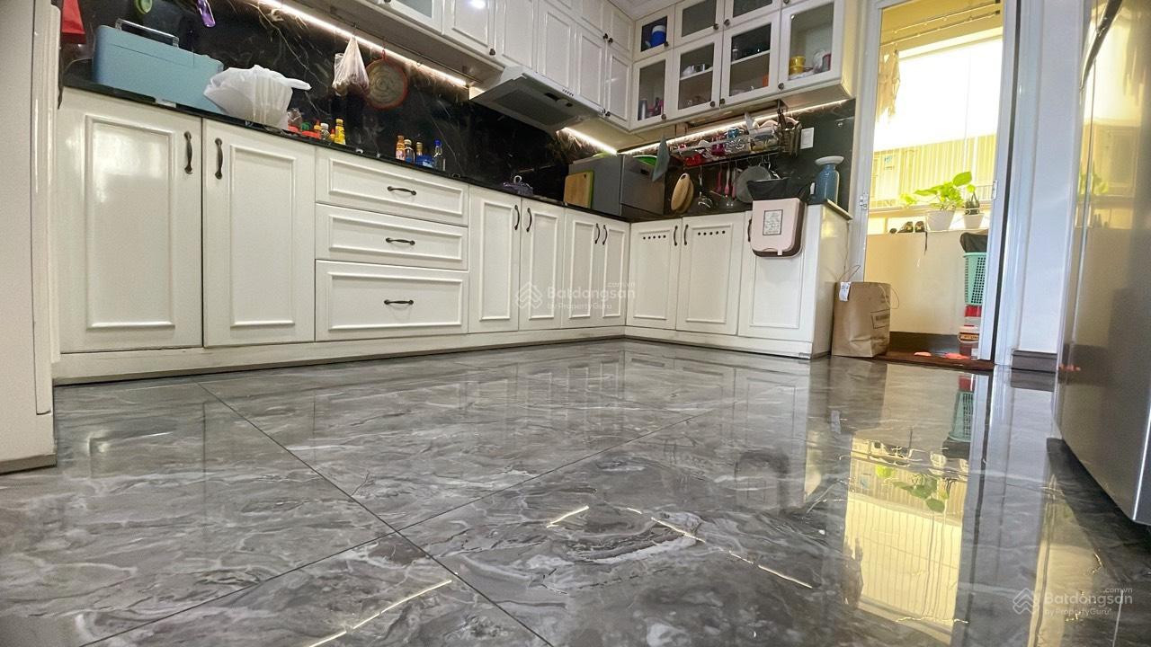 Căn hộ Hùng Vương Plaza 130m² giá 8,950 tỷ - Cơ hội hiếm có!