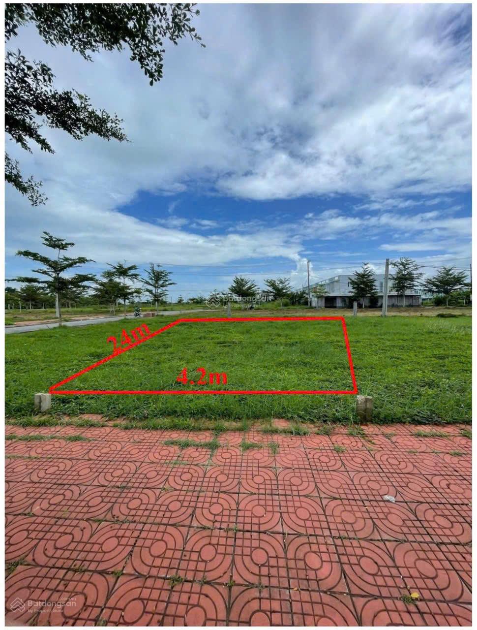 Đất nền Vạn Phát Velora 100.8m² giá 1.5 tỷ - Cơ hội đầu tư hấp dẫn!