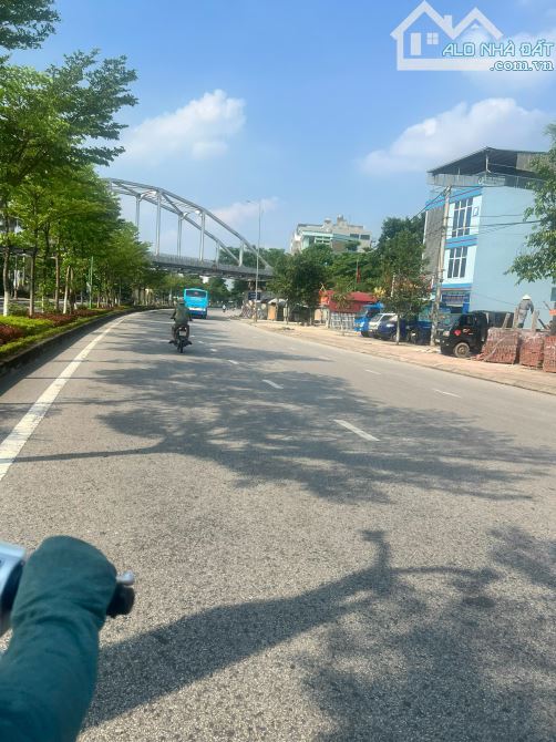 Lô đất mặt đường Nguyễn Văn Cừ 79.2m² giá 7.7 tỷ - Cơ hội hiếm có!