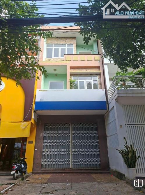 Nhà mặt tiền Lý Thái Tổ 270m² giá 15 triệu - Cơ hội hiếm có!