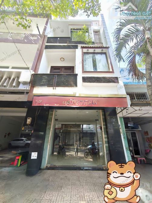 Nhà Mặt Tiền Kinh Doanh Đường Trần Phú 300m² giá 18 triệu - Cơ hội vàng!