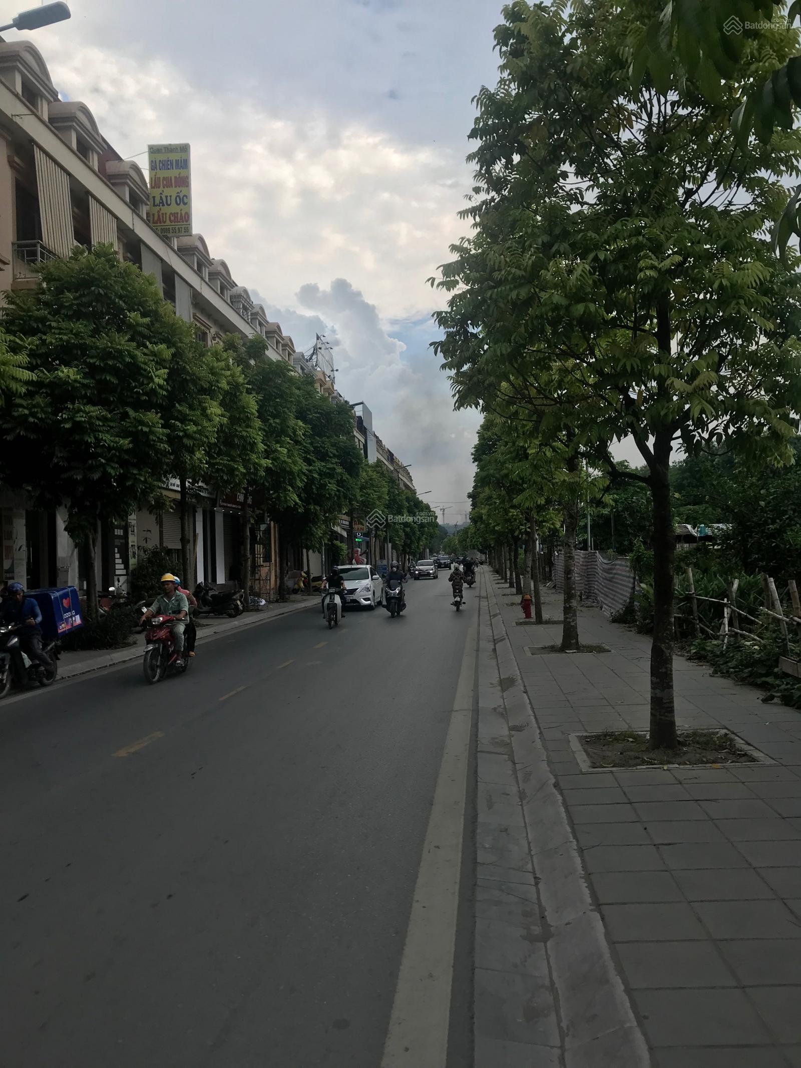 Nhà liền kề MP Sa Đôi 90m² giá 24 tỷ - Kinh doanh sầm uất!