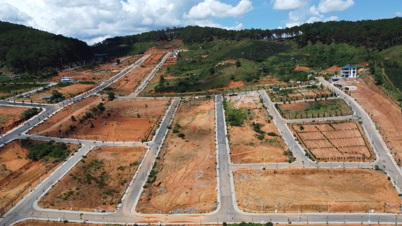 Biệt thự ngoại giao Langbiang Town 300m² giá 6.6 tỷ - Cơ hội đầu tư hiếm có!