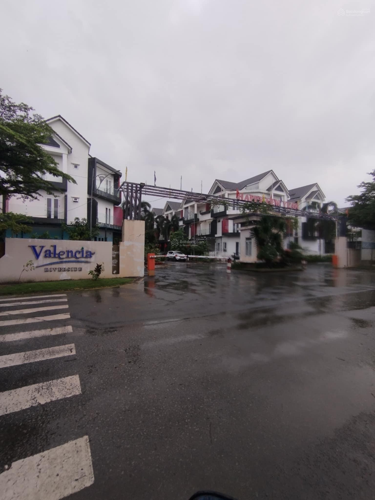 Nhà phố 75m² giá 6.3 tỷ - Khu compound cao cấp Valencia Riverside