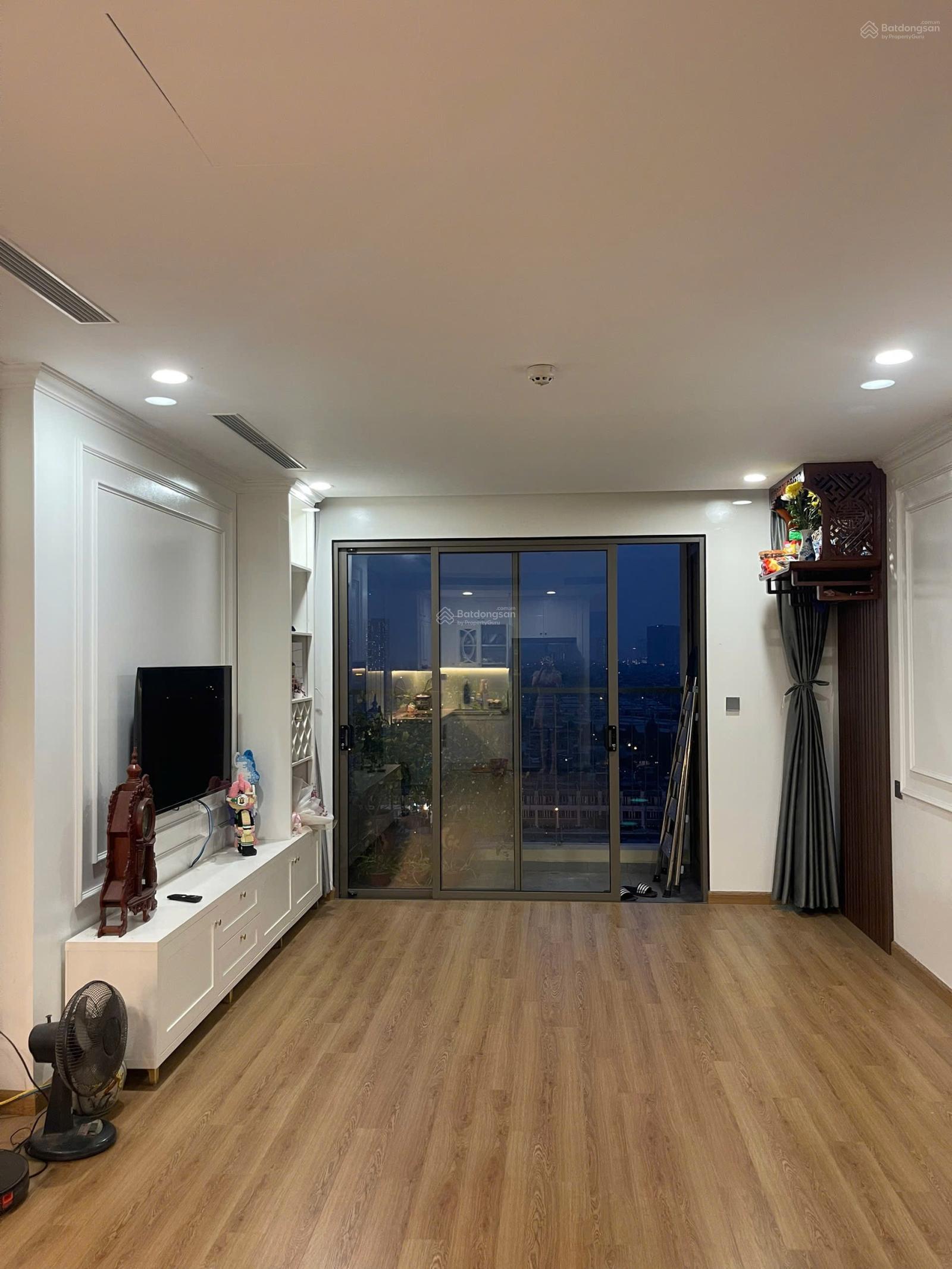 Căn hộ 75,8m² giá 5,25 tỷ tại Intracom1 - Cơ hội hiếm có!