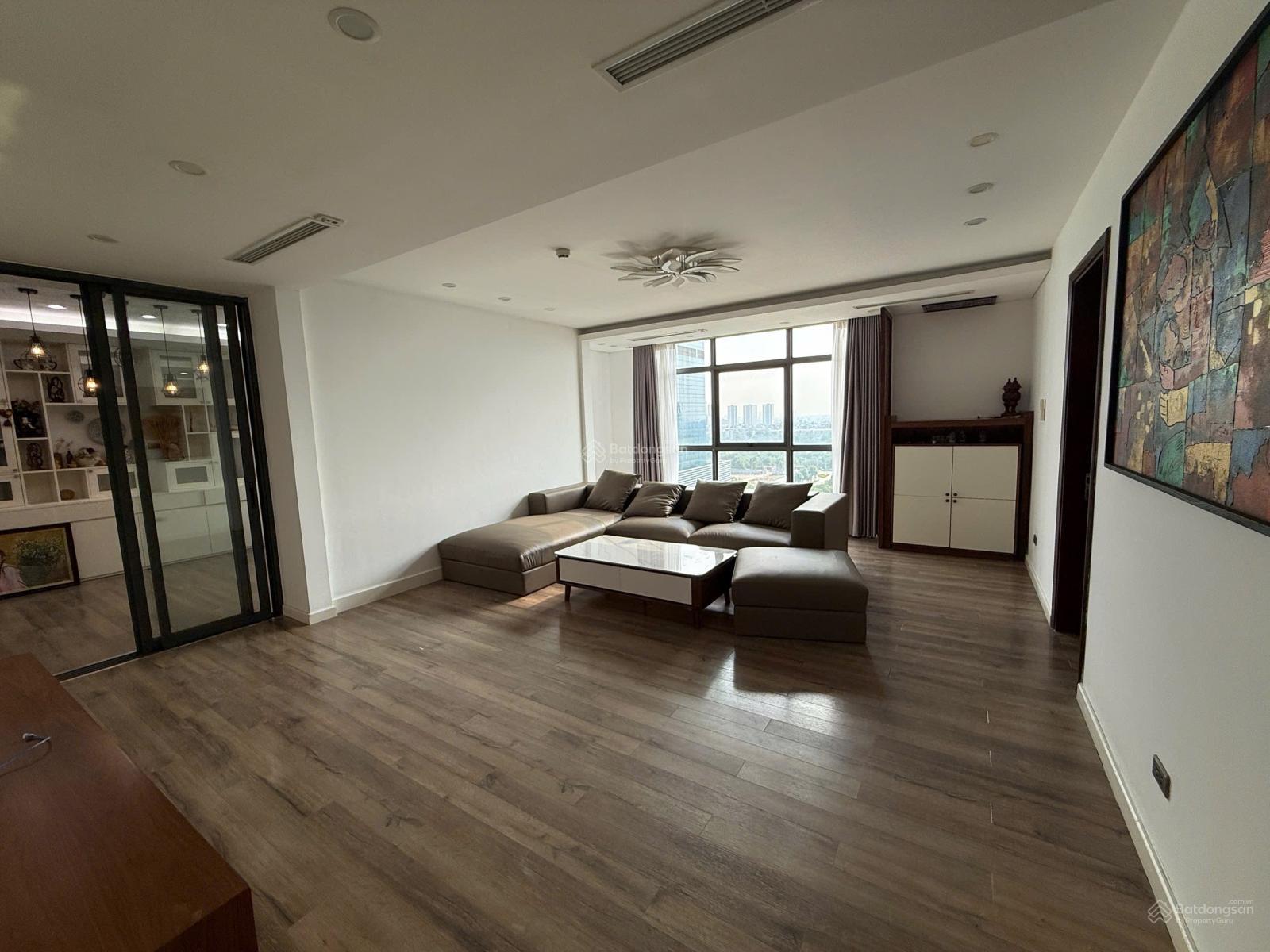 Căn hộ chung cư 4PN 143m² giá 11.8 tỷ - Căn góc thoáng đãng tại Ngoại Giao Đoàn