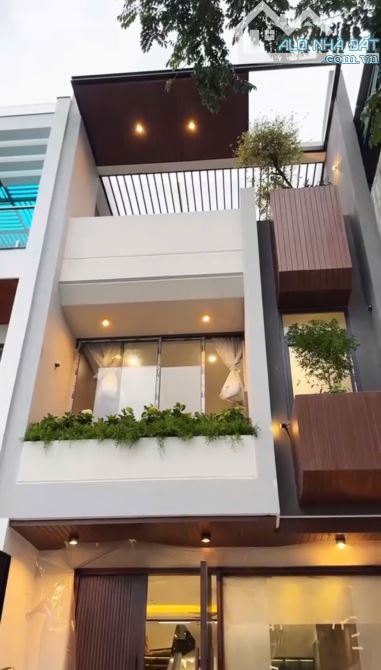 Nhà HXH 61m² giá 3.65 tỷ đường Tú Xương, Quận 3 - Cơ hội đầu tư hiếm có!