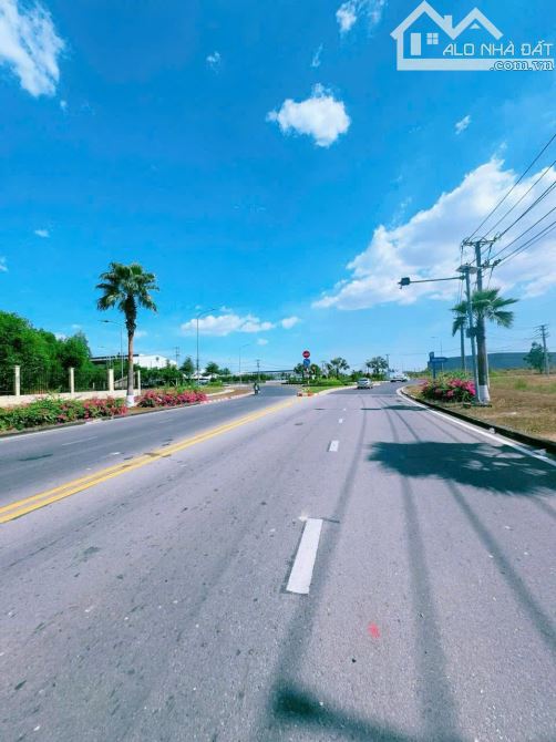 Cho thuê xưởng sản xuất 7860m² KCN Long Thành Đồng Nai - Cơ hội hiếm có!