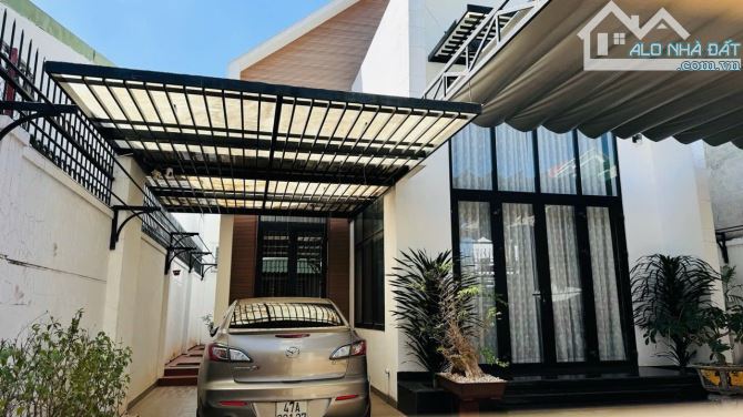 Nhà cho thuê 300m² giá 12 triệu - Địa điểm lý tưởng tại Buôn Ma Thuột!