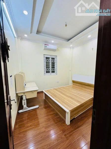 Nhà cho thuê 45m² ngõ Chùa Bộc - Đầy đủ nội thất, giá tốt!