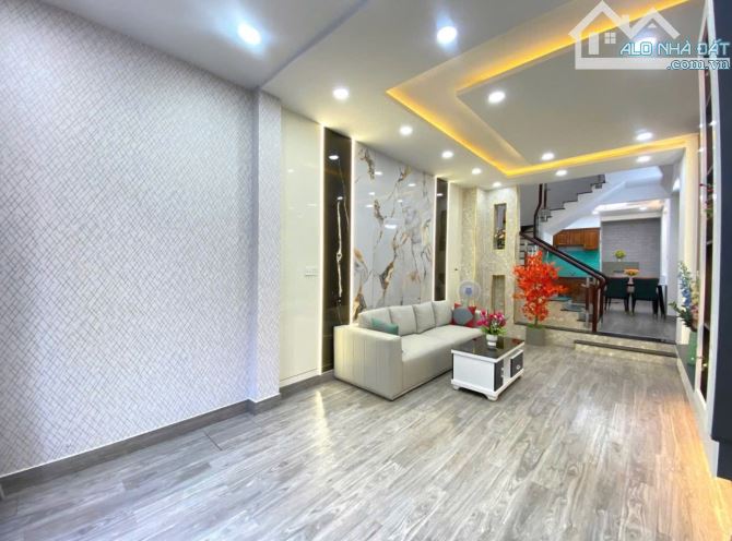 Nhà 2 tầng 54.4m² Lê Văn Sỹ giá 4.12 tỷ - Cơ hội hiếm có!