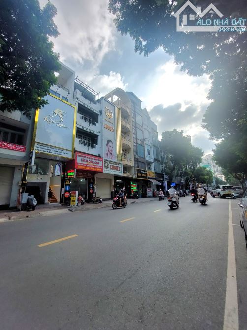 Nhà phố 64m² giá 41.2 tỷ tại Cao Thắng, Q10 - Cơ hội kinh doanh đẳng cấp!