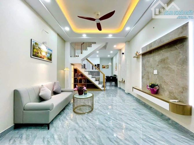 Nhà phố 60,8m² Quận 6 giá 2,36 tỷ - Cơ hội đầu tư hấp dẫn!